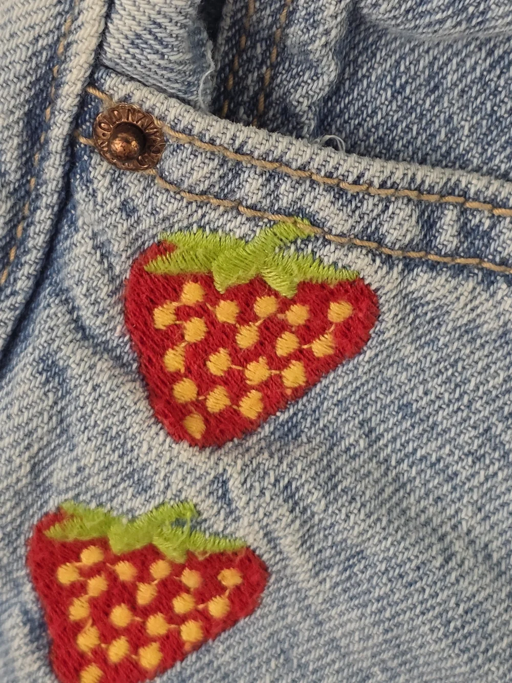 Old Navy Denim Strawberry Embroidered High-Rise Girls Shorts Light Blue 14